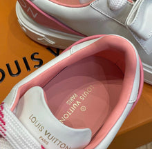 Load image into Gallery viewer, Time Out Trainers
