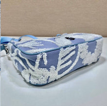 Load image into Gallery viewer, Re Edition Pochette
