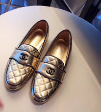 Load image into Gallery viewer, Quilted Loafers
