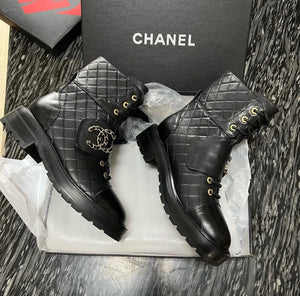 CC Chain Boots