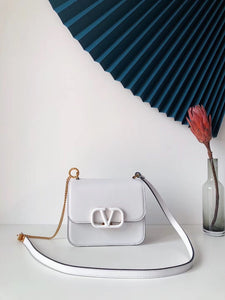 V Sling Shoulder Bag