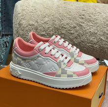 Load image into Gallery viewer, Time Out Trainers
