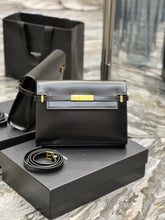 Load image into Gallery viewer, Manhattan Shoulder Bag
