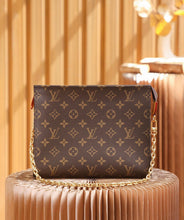 Load image into Gallery viewer, Toiletry Pouch on Chain
