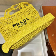 Load image into Gallery viewer, Raffia Tote
