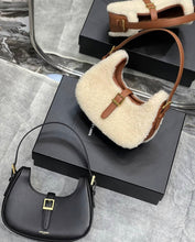 Load image into Gallery viewer, Le Fermoir Hobo
