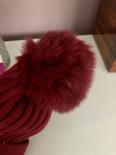 Load image into Gallery viewer, Fur Pom Hat
