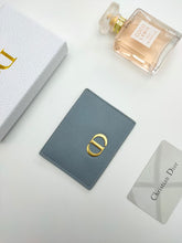 Load image into Gallery viewer, Montaigne Card Holder
