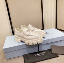 Load image into Gallery viewer, Brushed Leather Loafers
