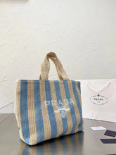 Load image into Gallery viewer, Large Raffia Tote
