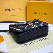 Load image into Gallery viewer, Pochette Metis
