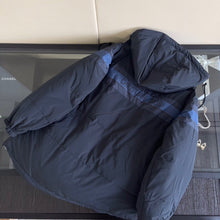 Load image into Gallery viewer, Reversible Down Jacket
