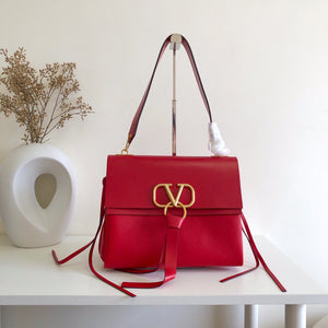 V Ring Shoulder Bag