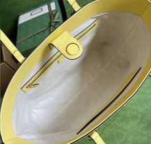 Load image into Gallery viewer, Ophidia Jumbo GG Tote
