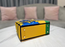 Load image into Gallery viewer, Lady D Medium
