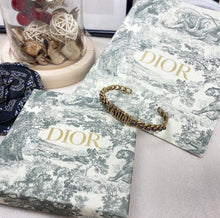 Load image into Gallery viewer, CD Bangle
