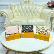 Load image into Gallery viewer, Mini Pochette
