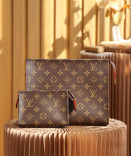 Load image into Gallery viewer, Toiletry Pouch on Chain
