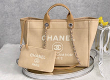 Load image into Gallery viewer, Deauville Tote
