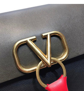 V Ring Shoulder Bag