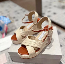 Load image into Gallery viewer, Dellena Wedges
