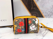 Load image into Gallery viewer, Ophidia Flora Mini Bag
