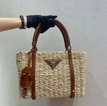 Load image into Gallery viewer, Raffia Tote
