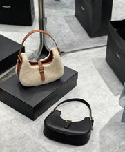Load image into Gallery viewer, Le Fermoir Hobo
