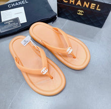 Load image into Gallery viewer, CC Sandals

