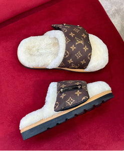 Slipper Pillow Mules