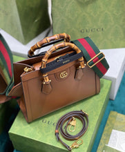 Load image into Gallery viewer, Diana Small Tote
