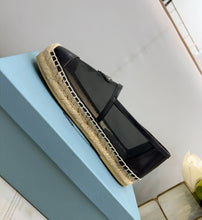 Load image into Gallery viewer, Mesh Espadrilles
