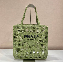 Load image into Gallery viewer, Raffia Tote
