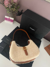 Load image into Gallery viewer, Le Fermoir Hobo
