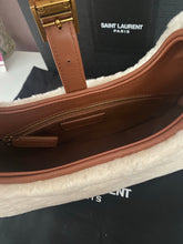 Load image into Gallery viewer, Le Fermoir Hobo
