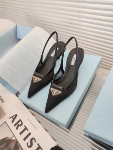 Logo Mesh Pumps