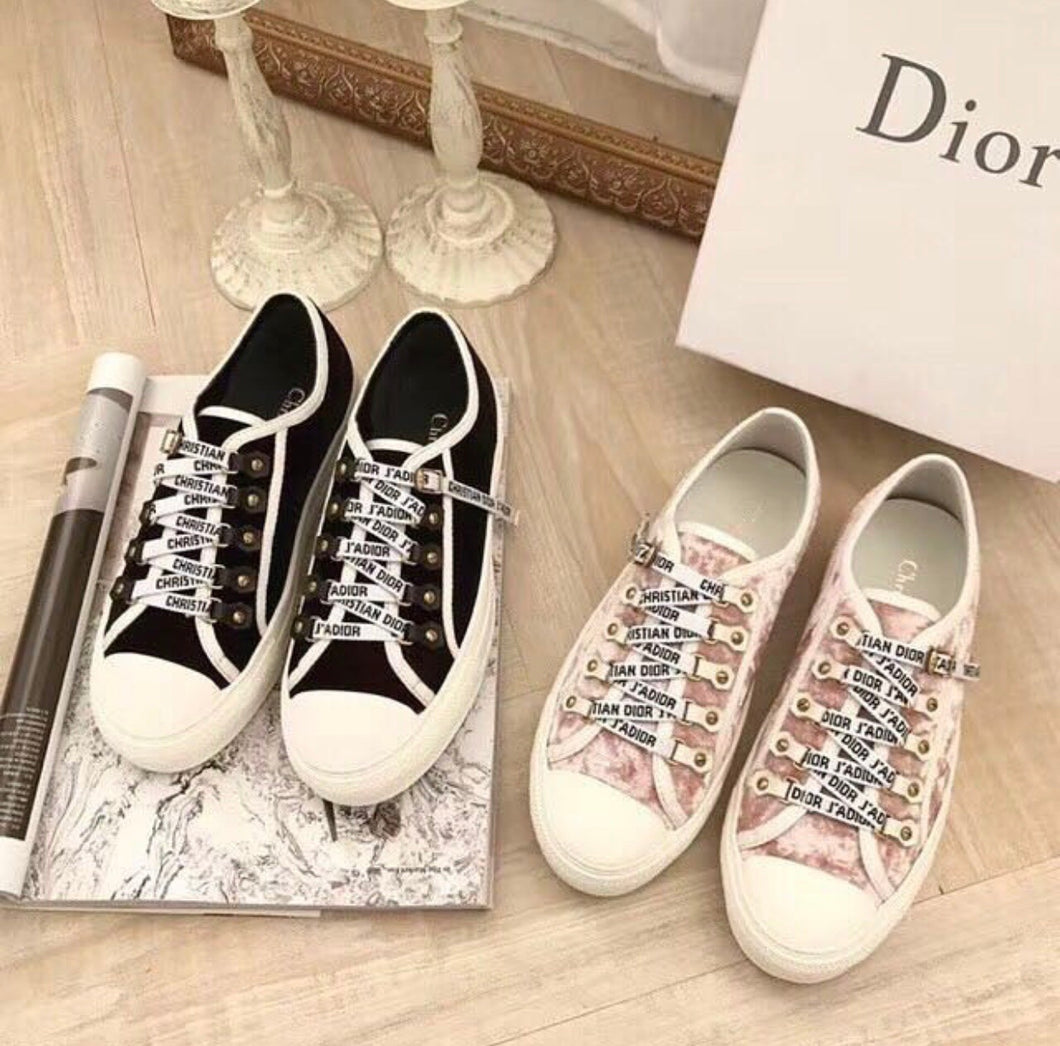 Walk N Dior