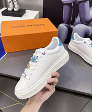 Load image into Gallery viewer, Timeout Sneaker
