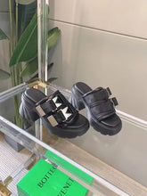 Load image into Gallery viewer, Flash Sandals
