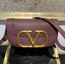 Load image into Gallery viewer, Supervee Crossbody Bag
